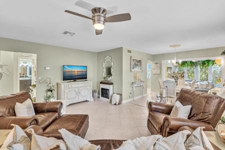 33 Colonial Club Drive