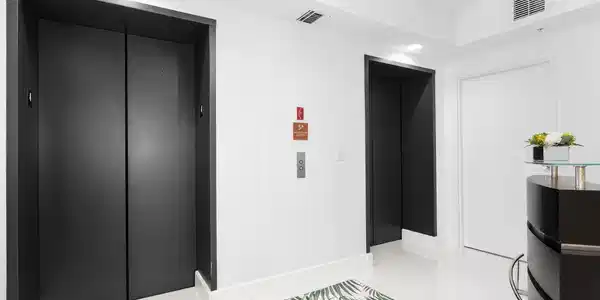 Image 2: pic 4