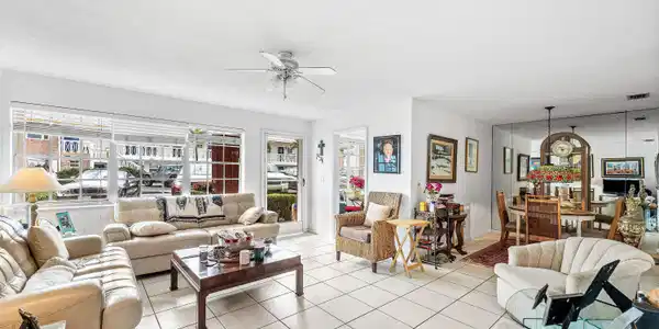 Image 4: 008-5505NorthOceanBoulevard-15103-OceanR