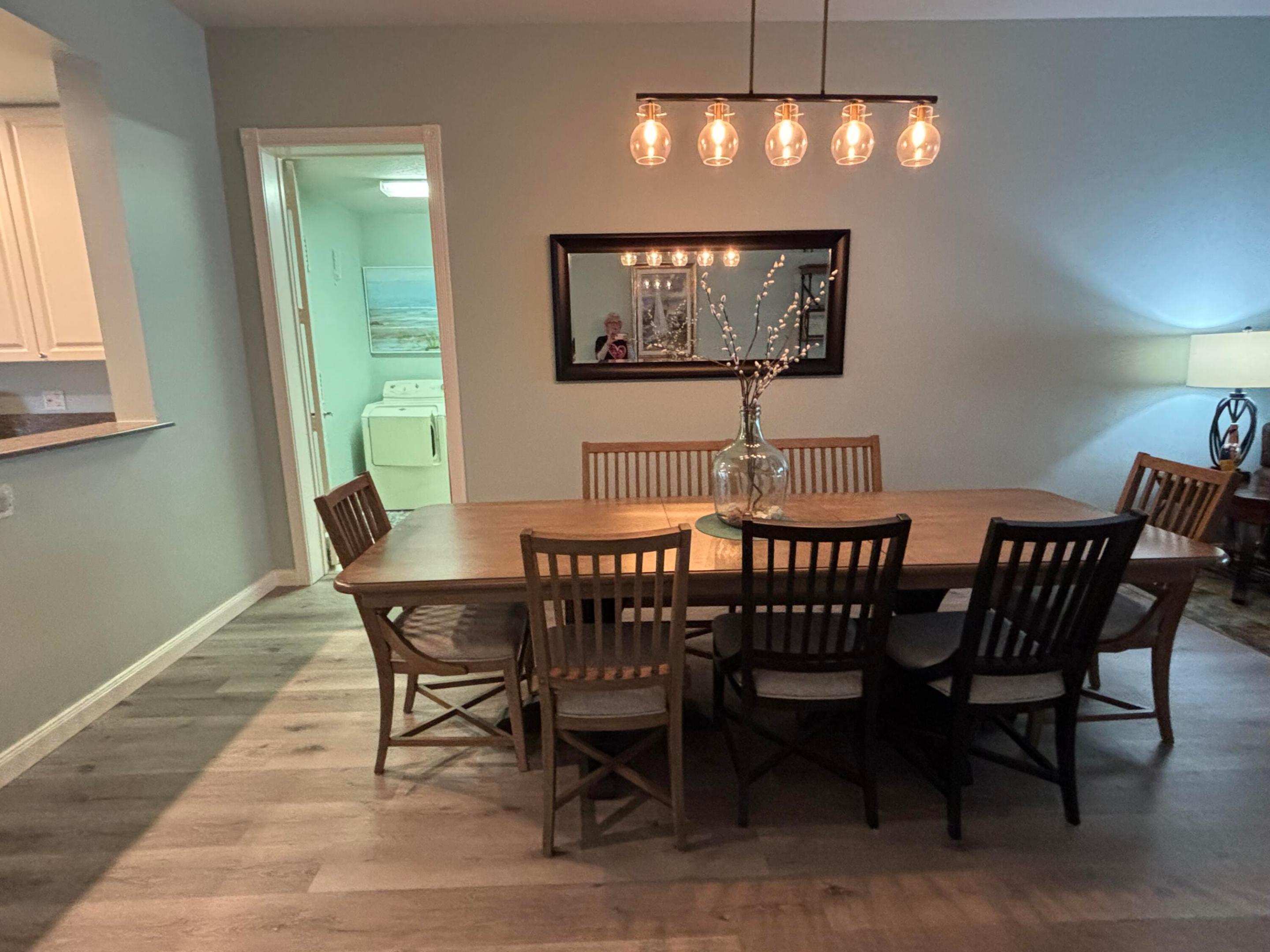 Image 3: Dining Room