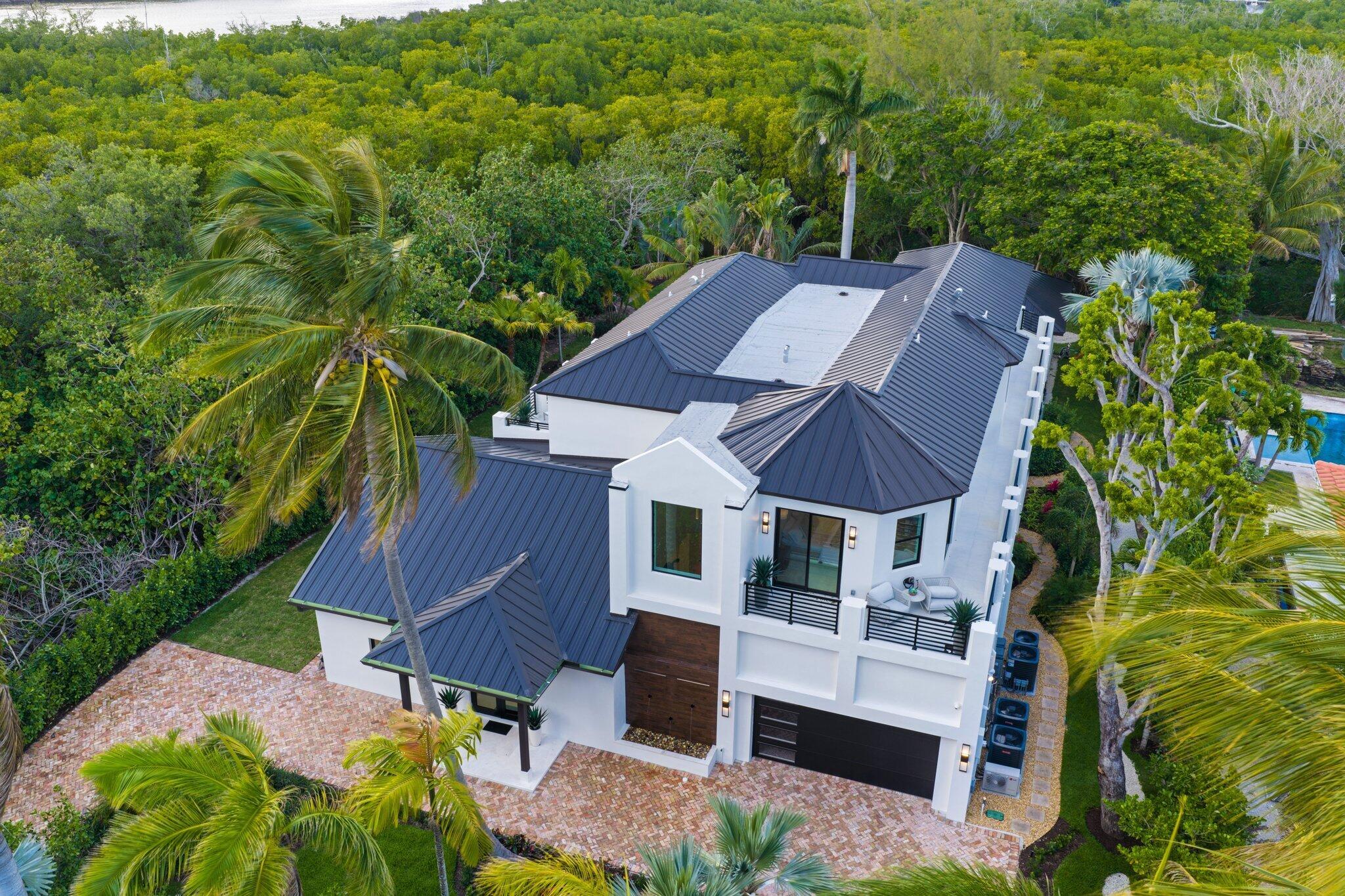 Image 1: 23 Coconut Ln - 106.jpg-SMALL