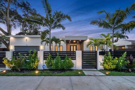 713 SE 7th Street