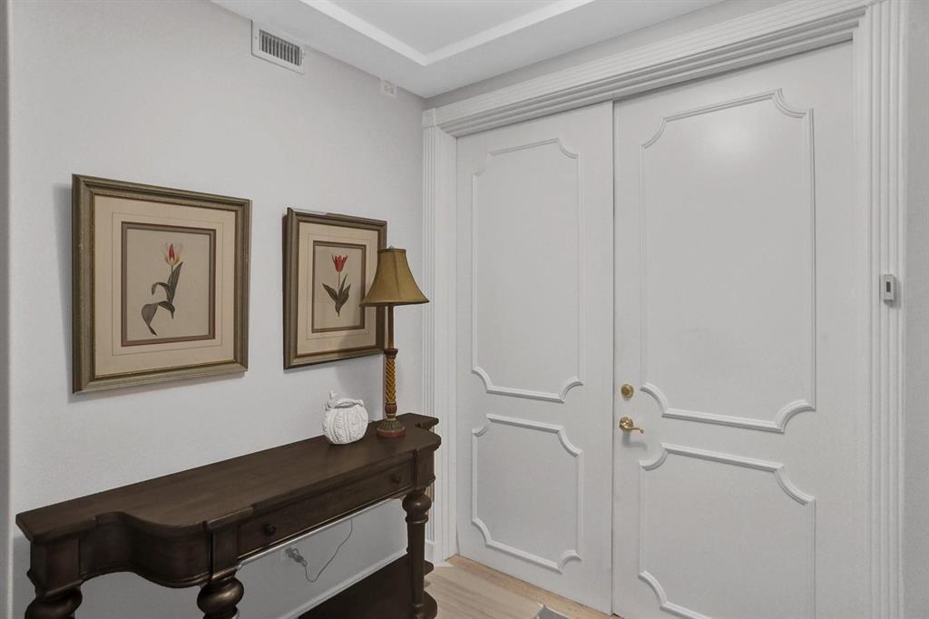 Image 3: MAIN FOYER