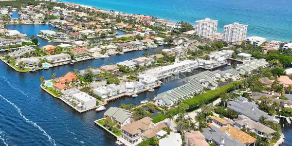 1127 Boca Cove Lane