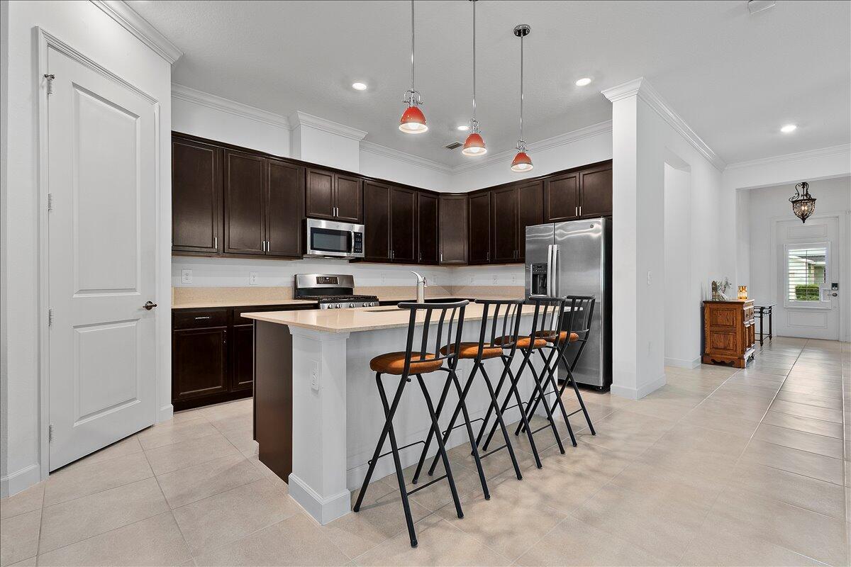 Image 4: 786 SE Woodbine