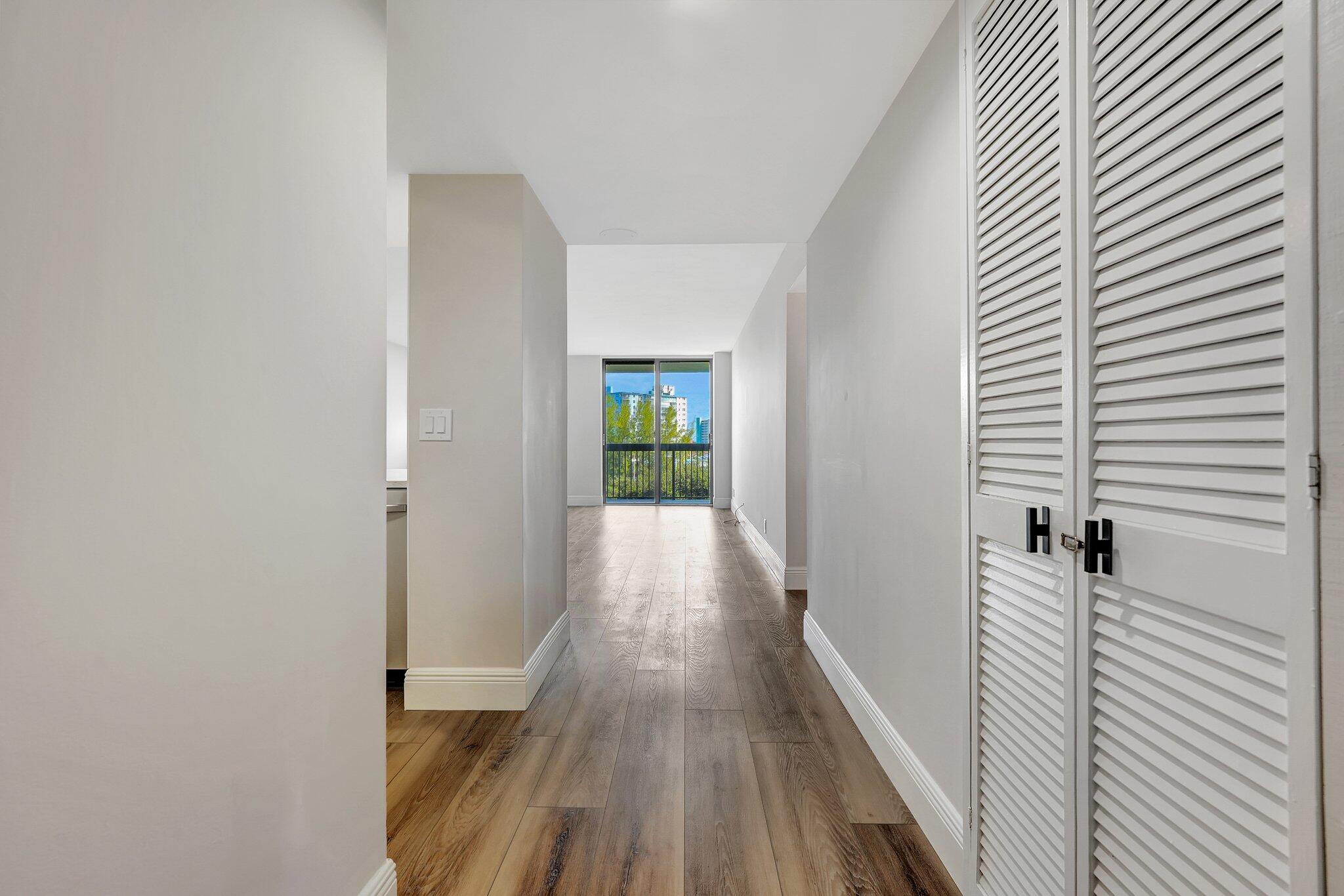 Image 4: 27-web-or-mls-DSC08246