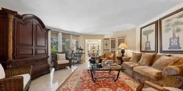 Image 3: 02_120SE5thAvenue326_1_LivingRoom_FlexML