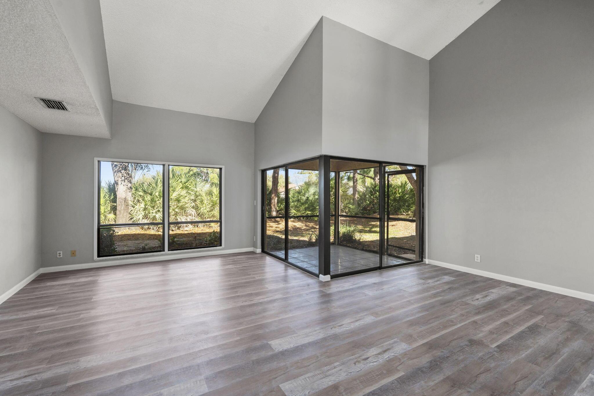 Image 3: 22-web-or-mls-DSC00459