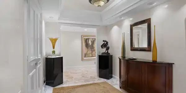 Image 2: Foyer