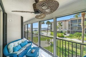 2424 N Federal Highway