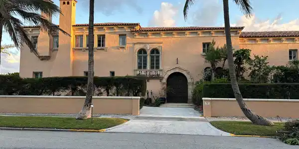 200 N Ocean Boulevard
