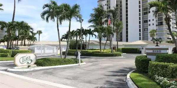 3120 N Highway A1a 103