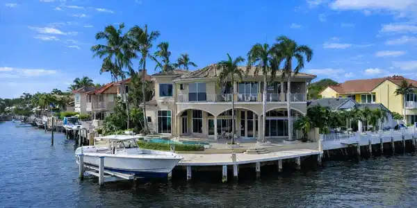 612 Admirals Way