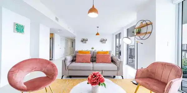 1100 100th St