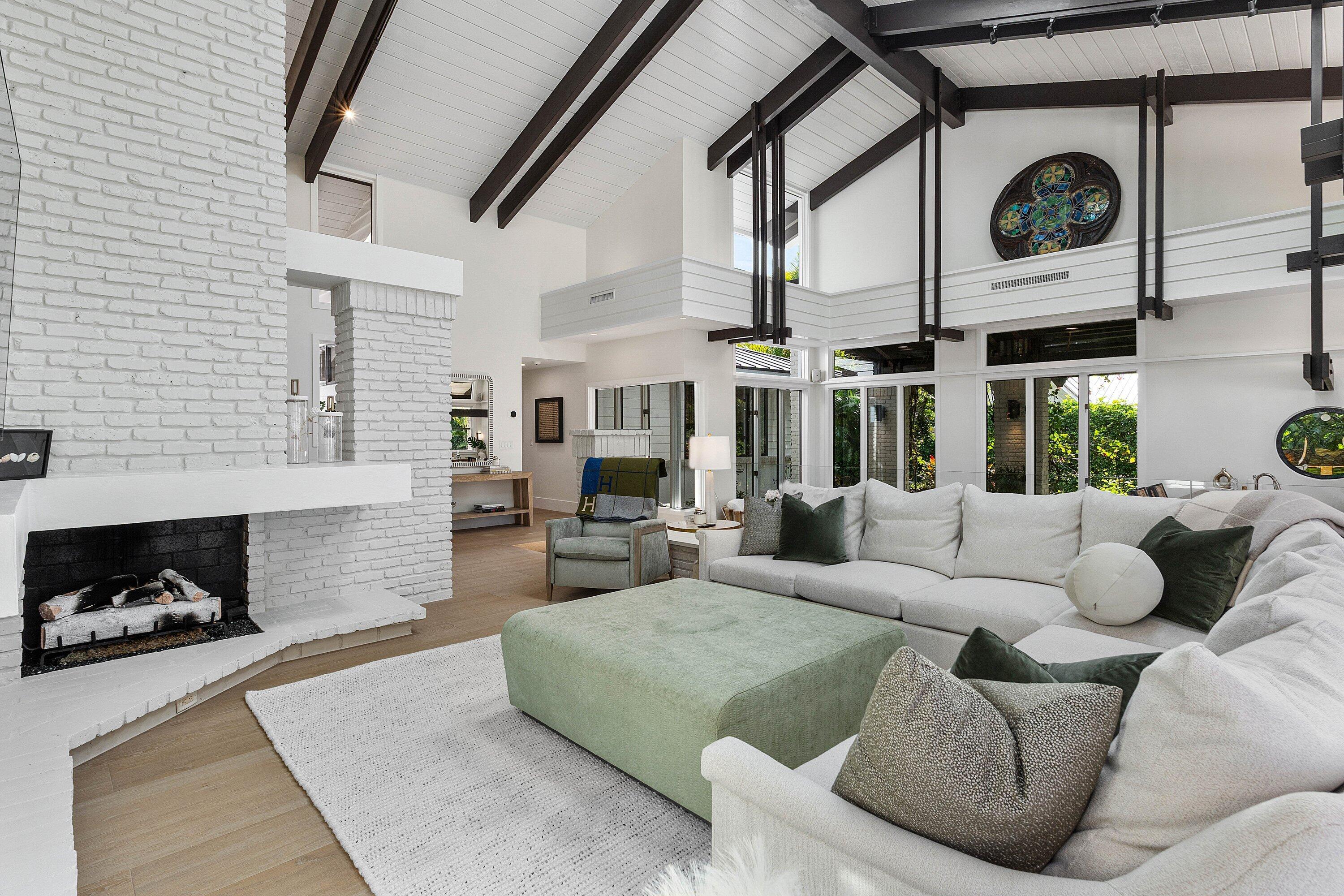 Image 2: 012-6639SoutheastSouthMarinaWay-Stuart-F