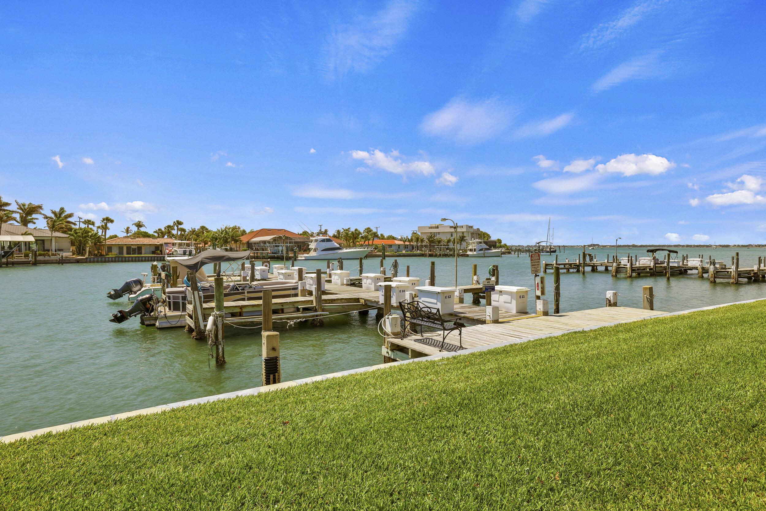 Image 4: View from condo. Rent your own dock slip!