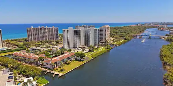 Image 4: DIRECT INTRACOASTAL TH-04