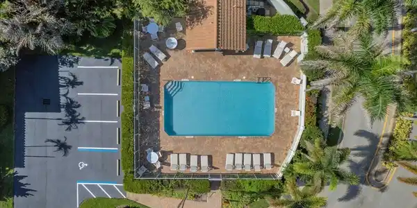 Image 3: 12-DJI_0035