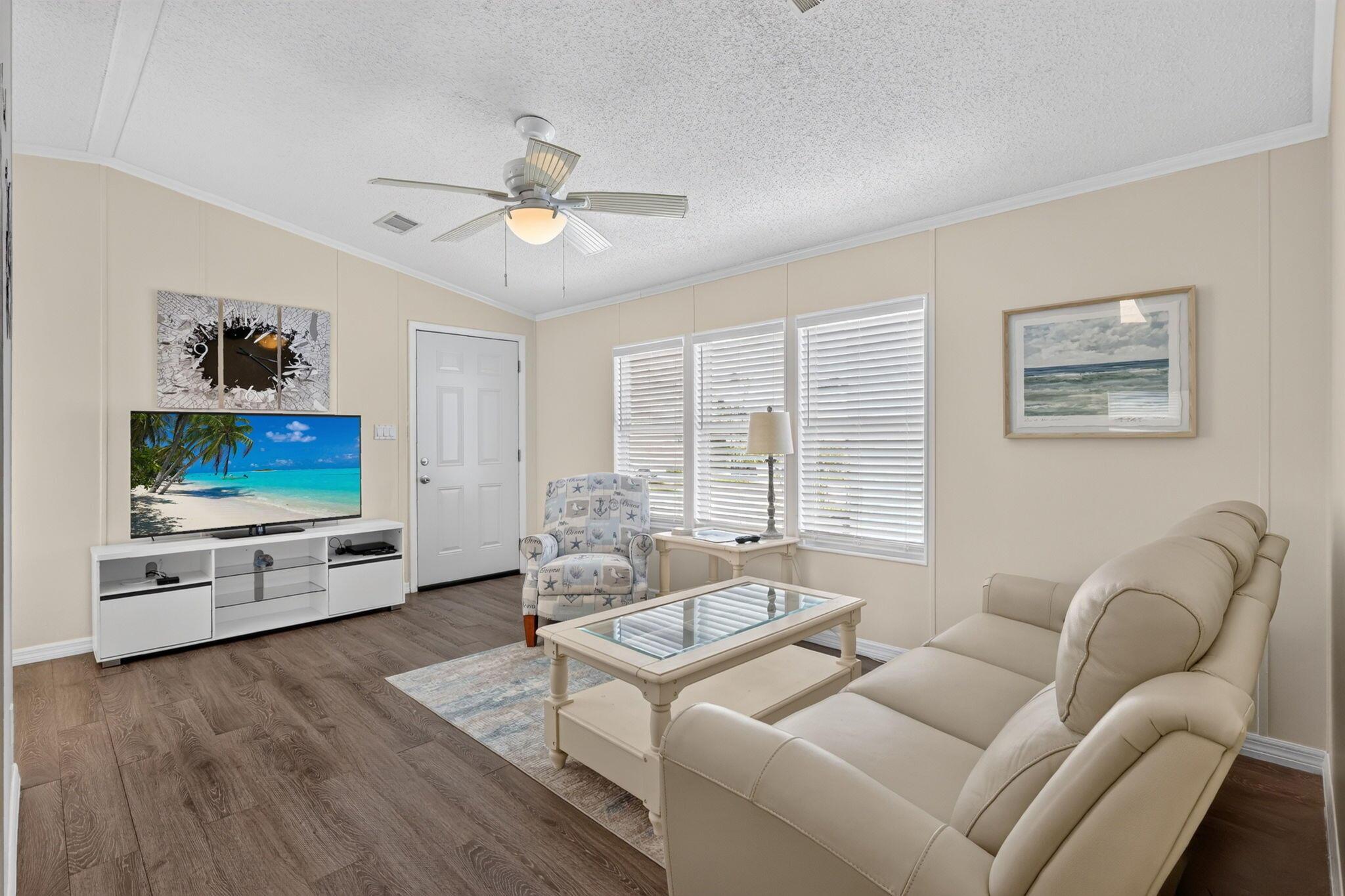Image 3: 5-web-or-mls-5P1A9529