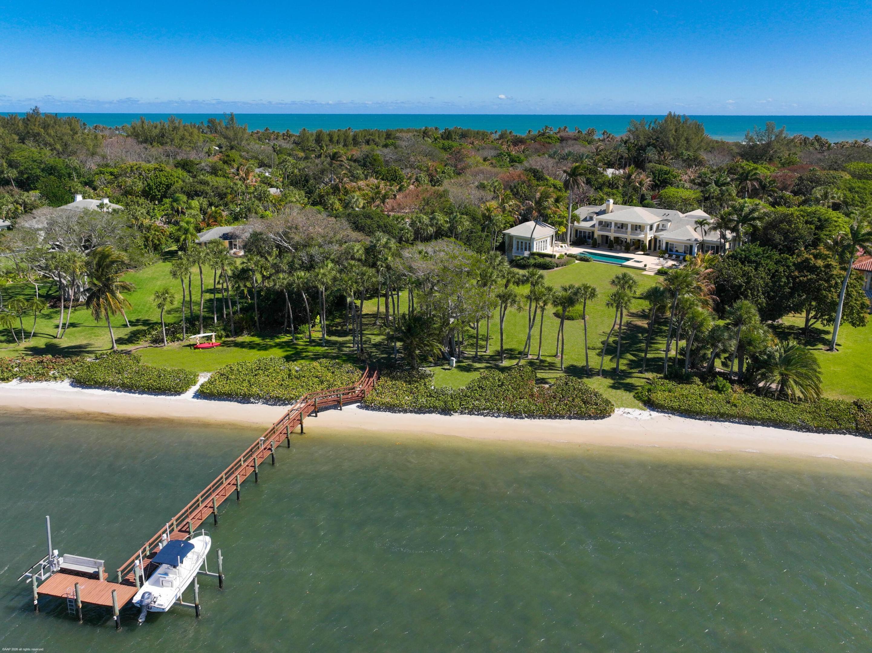 Image 2: 228 South Beach Rd 004