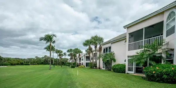 Image 4: 4205 Fairway Dr N Jupiter FL-large-033-0