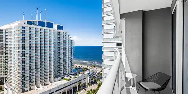 3101 Bayshore Drive