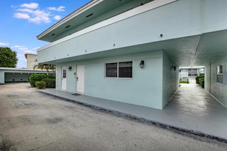 322 N Federal Highway