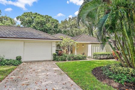 11364 Twelve Oaks Way