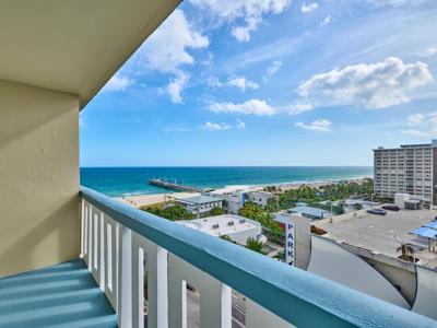 305 N Pompano Beach Boulevard