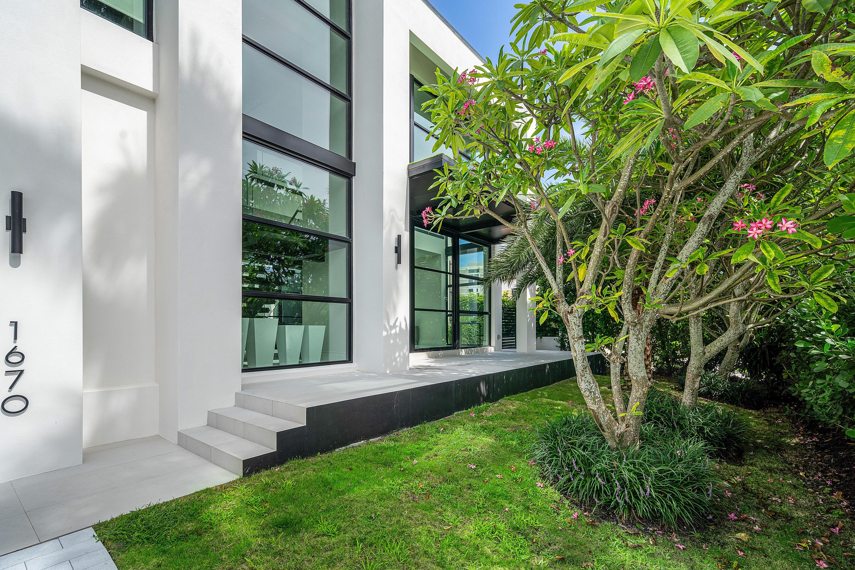 Image 3: 003-1670EastTerraMarDrive-PompanoBeach-F
