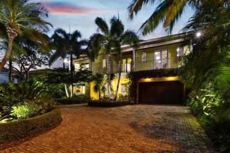 2201 N Riverside Drive