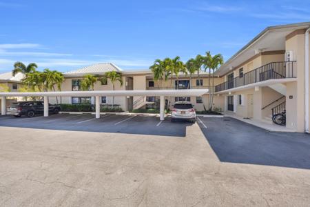 4 SE Turtle Creek Drive