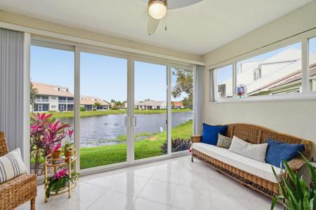 47 N Lakeshore Drive