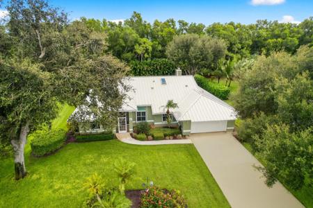 737 SW Wood Creek Drive