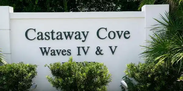 Image 4: Castaway Cove Wave IV Entrance