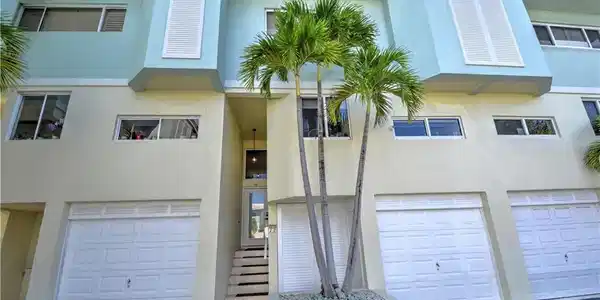 884 SE 19th Ave