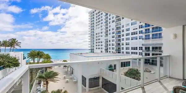 2751 S Ocean Drive