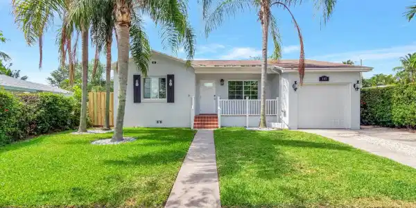 305 Vanderbilt Drive