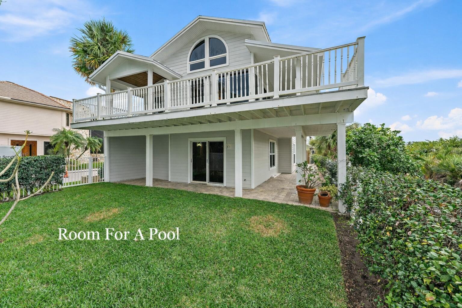 Image 3: Fully Fenced Yard and Room for a pool