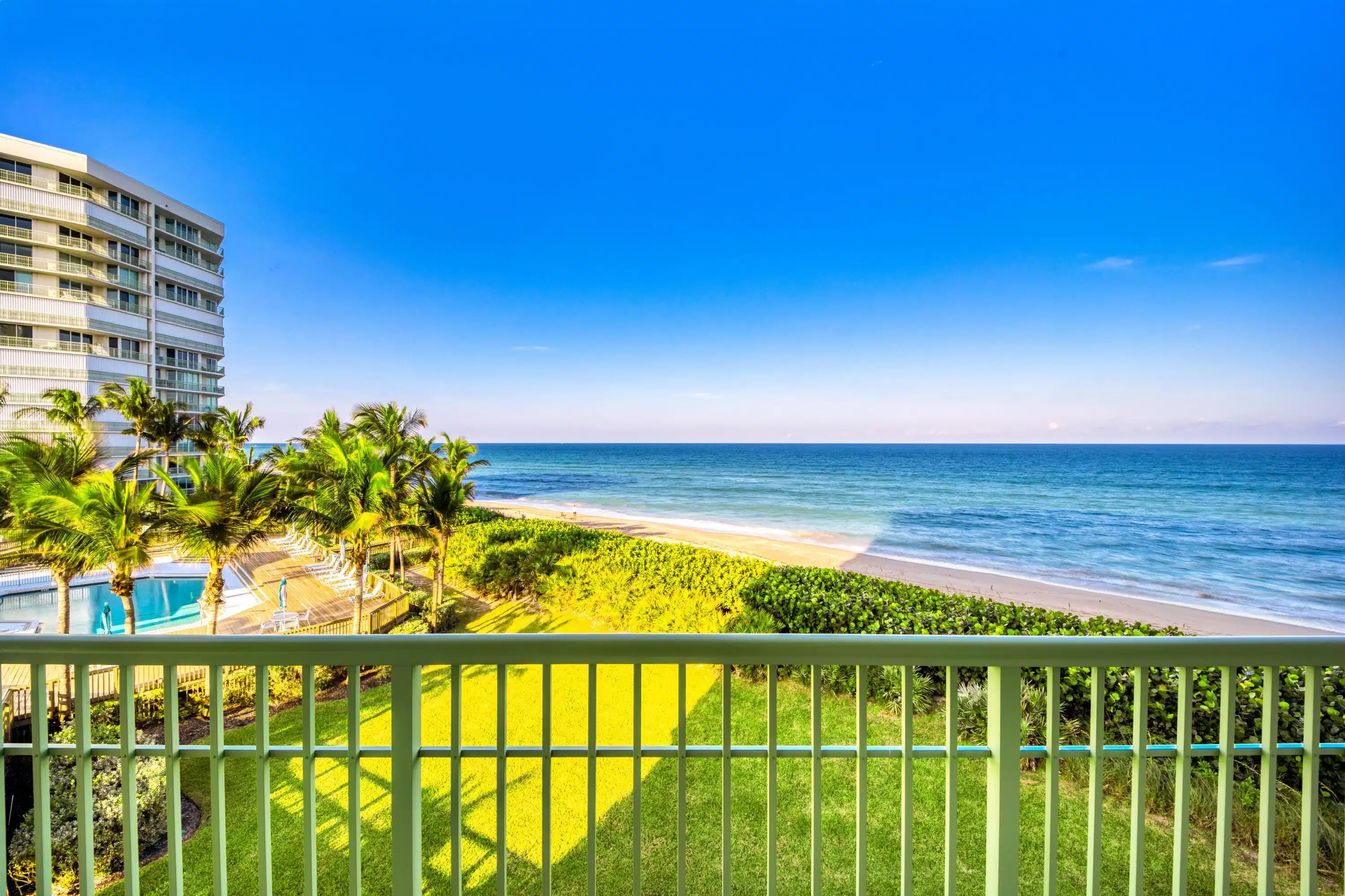 Image 1: 8650 S Ocean Drive-Ocean.Pool View Balco