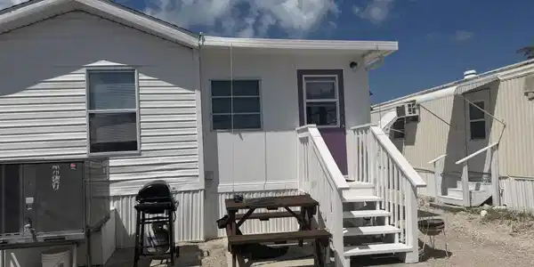 Image 2: Back yard G15