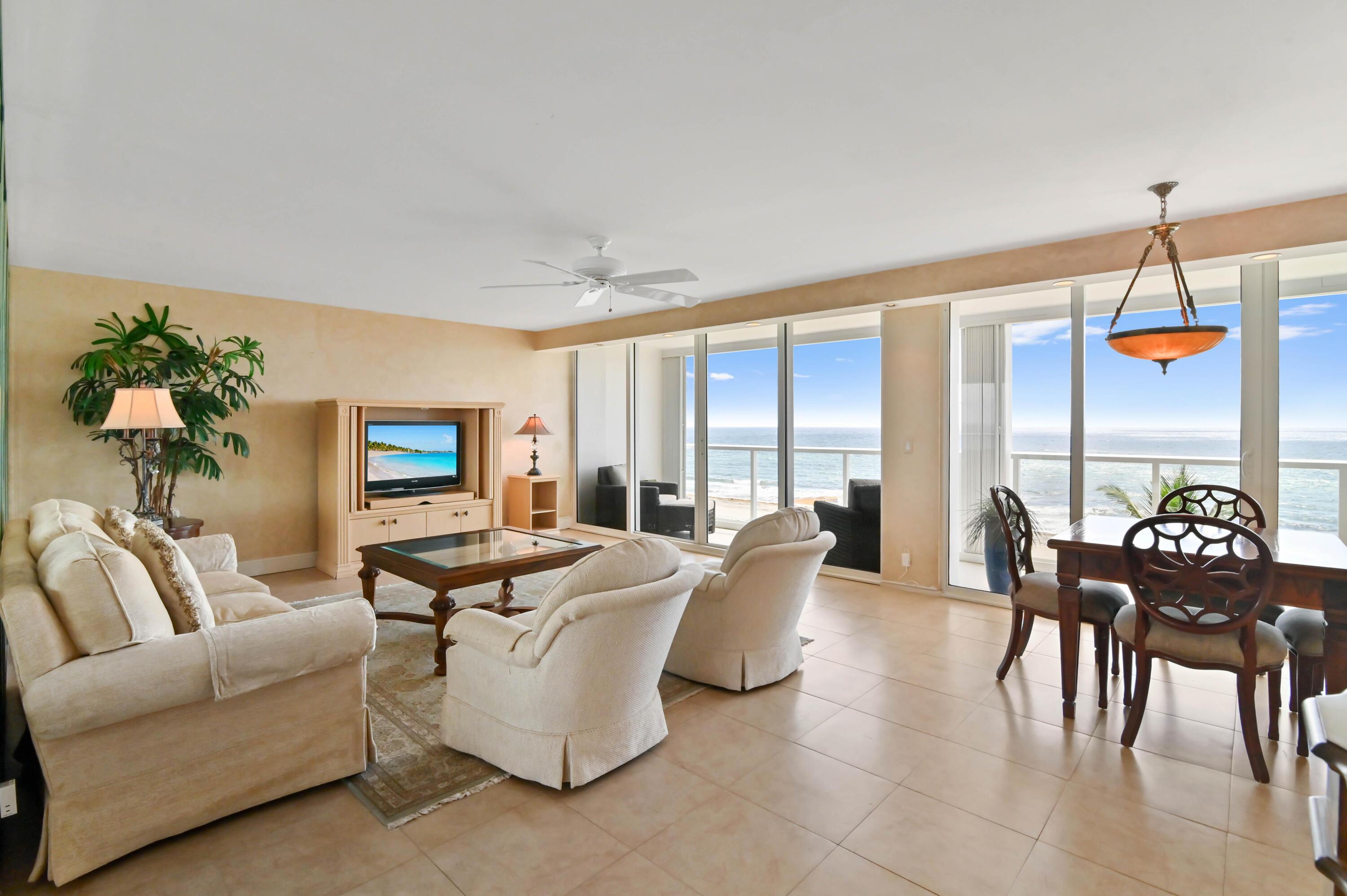Image 4: OCEANFRONT Living