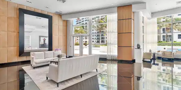 Image 3: 54-3101 S Ocean Dr apt 2707_048