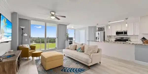 2700 N Highway A1a