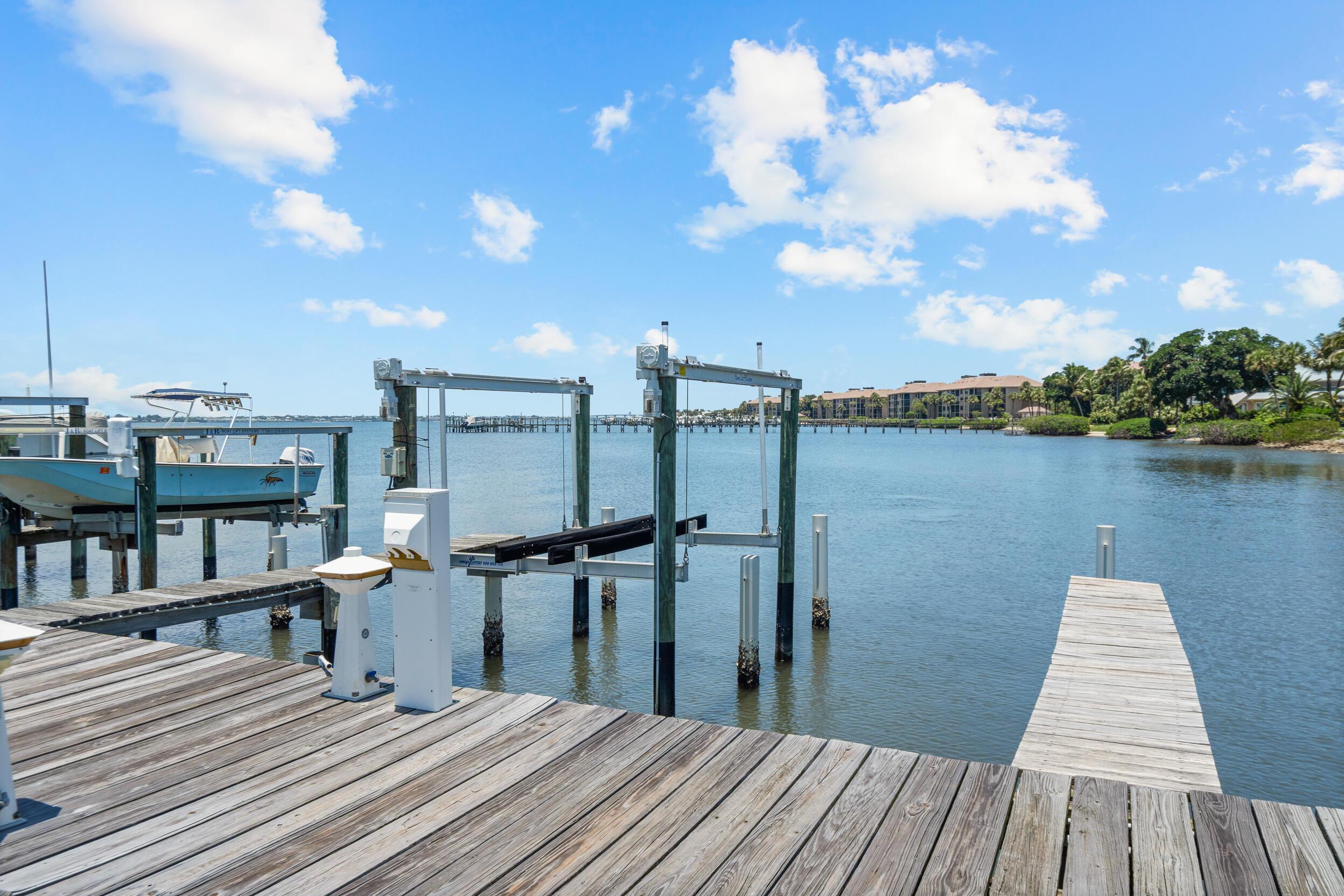 Image 4: Dock