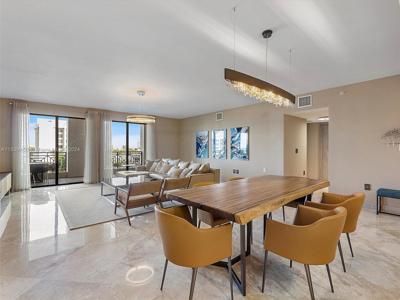 200 E Palmetto Park Road