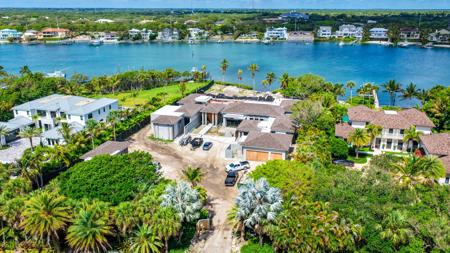 508 S Beach Road