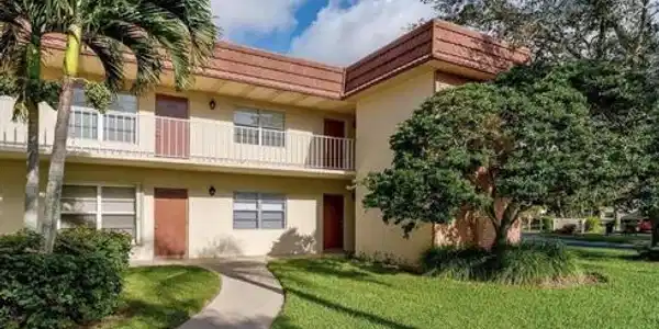 25 Vista Gardens Trail