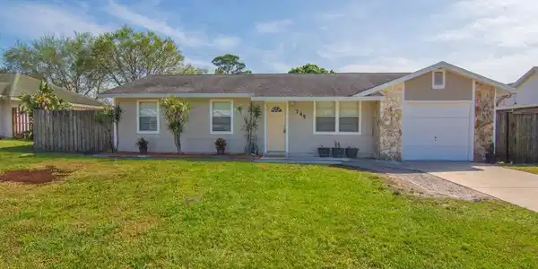 745 SW 18th PL