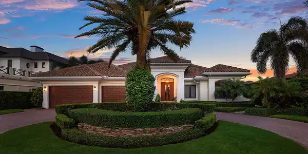 Image 2: 2212_Acorn_Palm_Road_Dusk_02